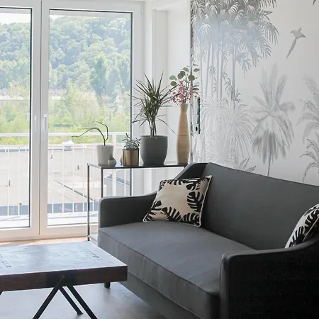 Tropical - Fuer Freunde & Familien, Stadtnah, Parkplatz, E-ladestation, Gitterbox Fuer Fahrraeder, Fitnessstudio, Digitale Gaestemappe Mit Restaurant- Und Unternehmenstipps *