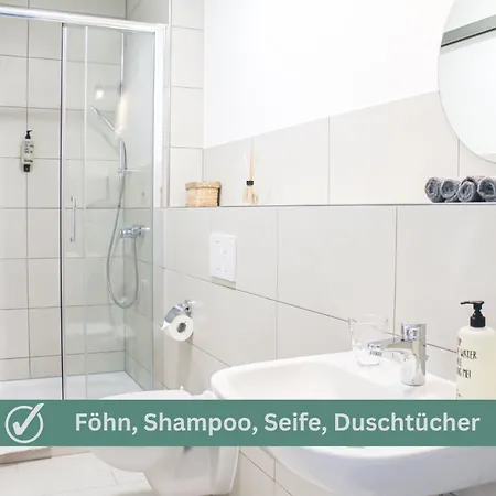 Apartament Tropical - Fuer Freunde & Familien, Stadtnah, Parkplatz, E-ladestation, Gitterbox Fuer Fahrraeder, Fitnessstudio, Digitale Gaestemappe Mit Restaurant- Und Unternehmenstipps *