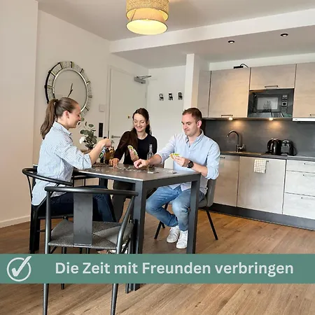 Tropical - Fuer Freunde & Familien, Stadtnah, Parkplatz, E-ladestation, Gitterbox Fuer Fahrraeder, Fitnessstudio, Digitale Gaestemappe Mit Restaurant- Und Unternehmenstipps Apartament
